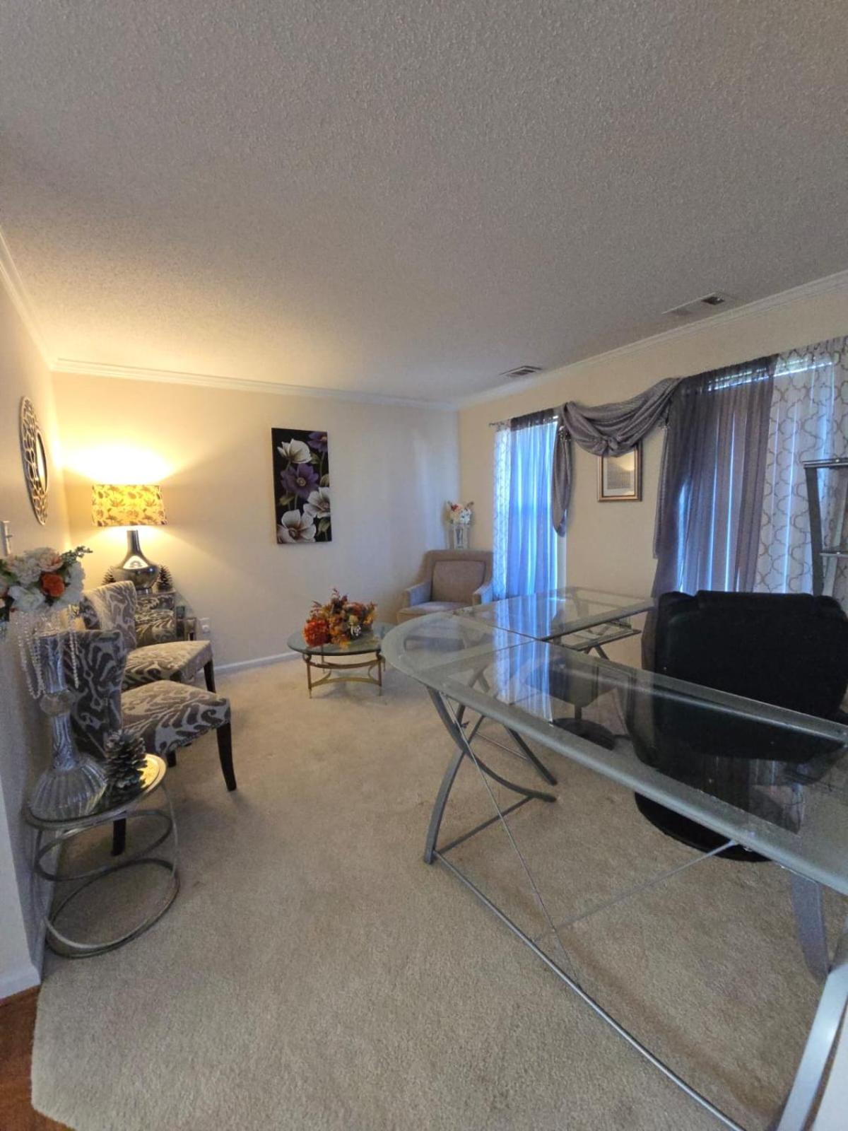 Spacious And Charming *
