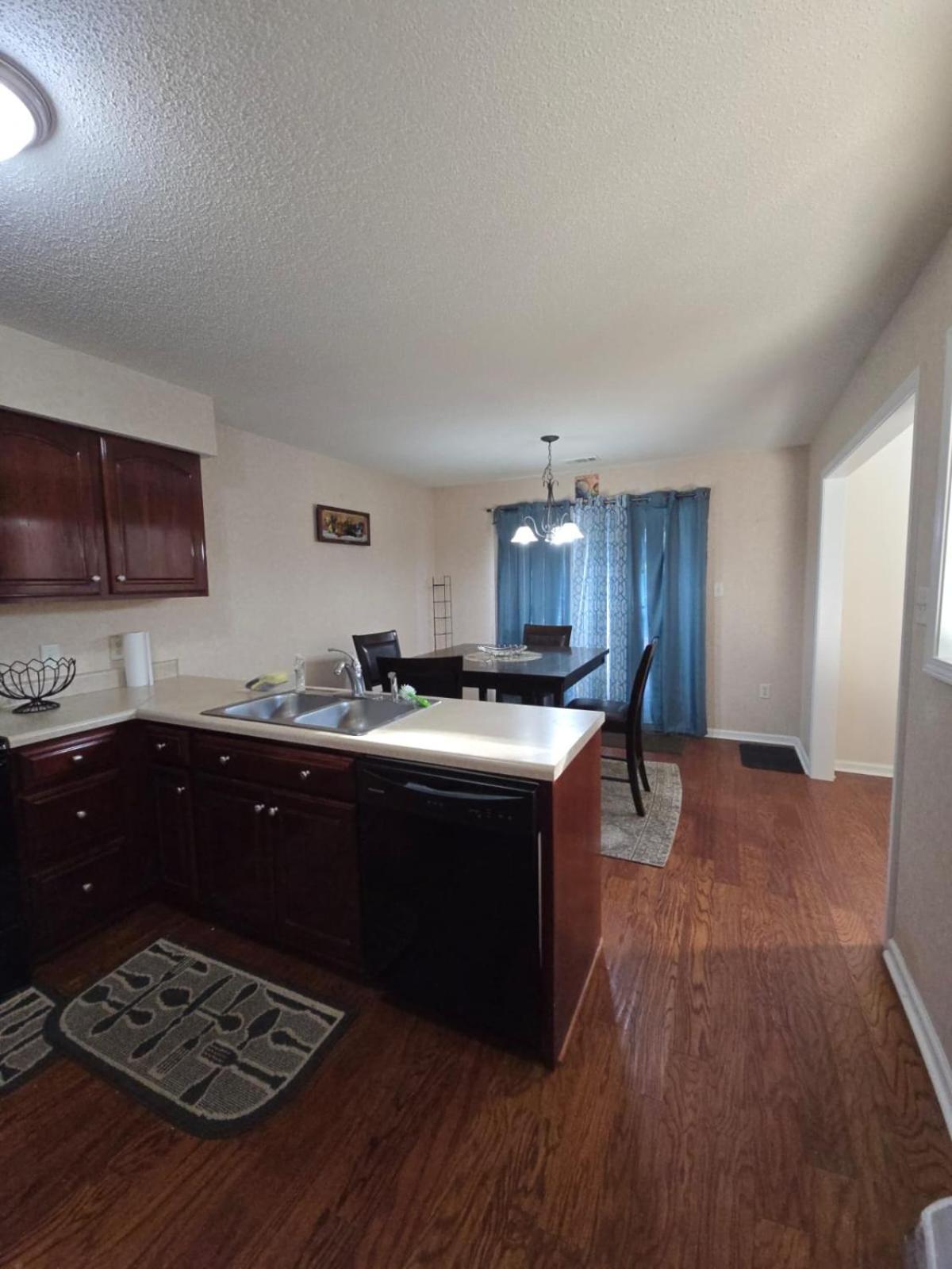 Spacious And Charming *
